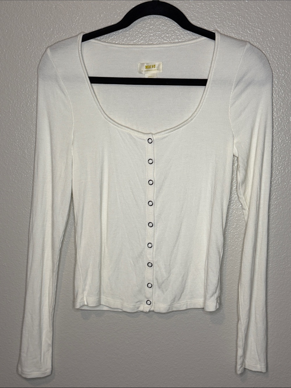 Anthropologie Mauve Scoop-Neck Long Sleeve Button-Front Top size Small (bin14)